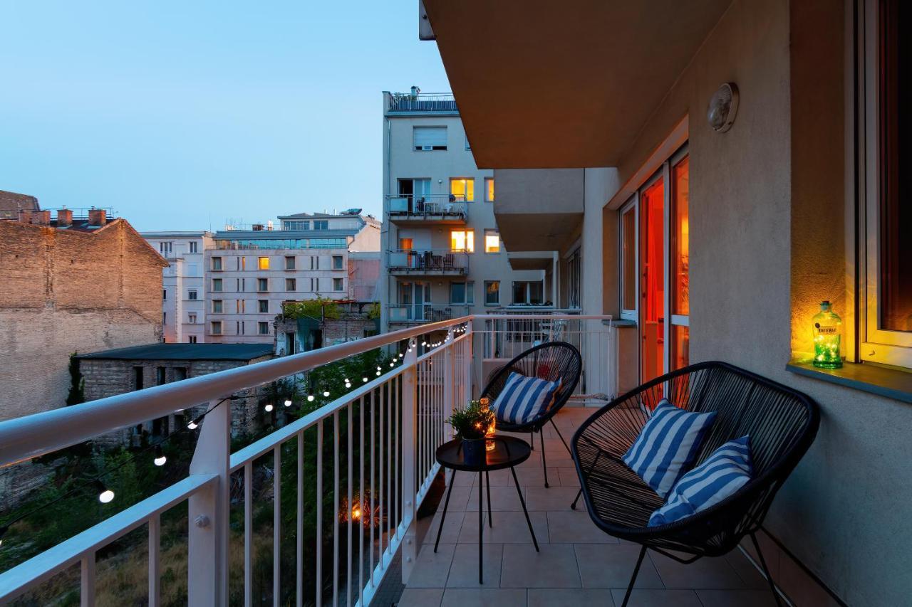 Stylish And Colorful With Balcony * Budapeszt