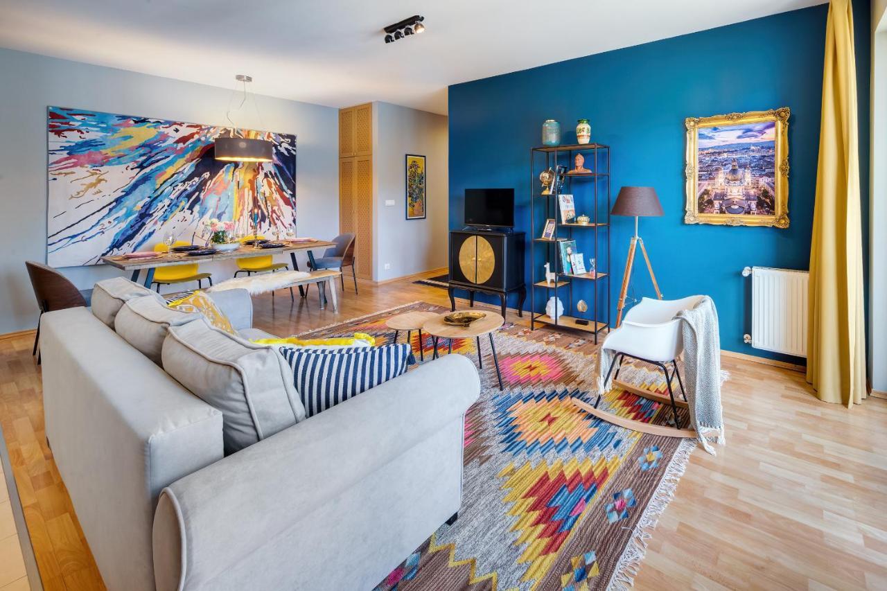 Apartament Stylish And Colorful With Balcony *