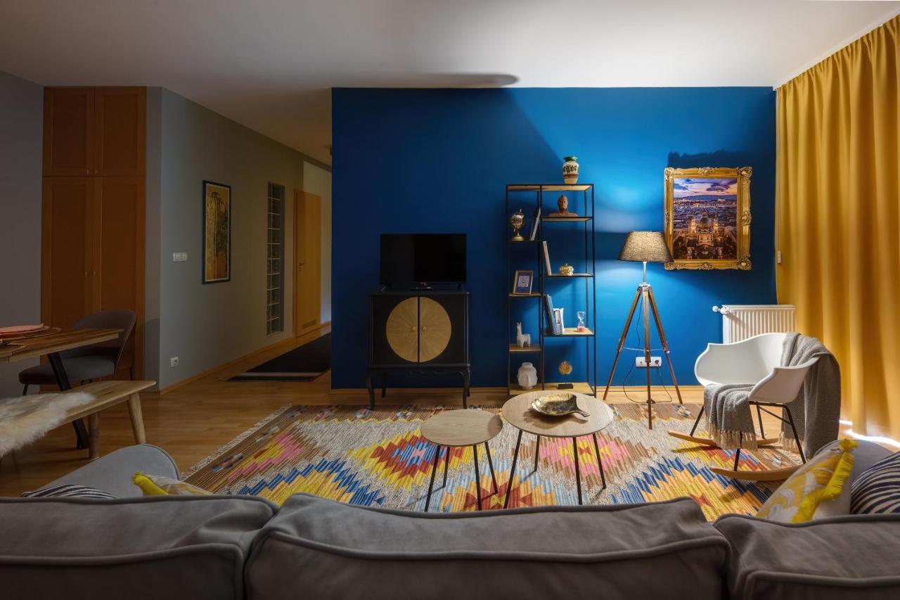 Apartament Stylish And Colorful With Balcony *